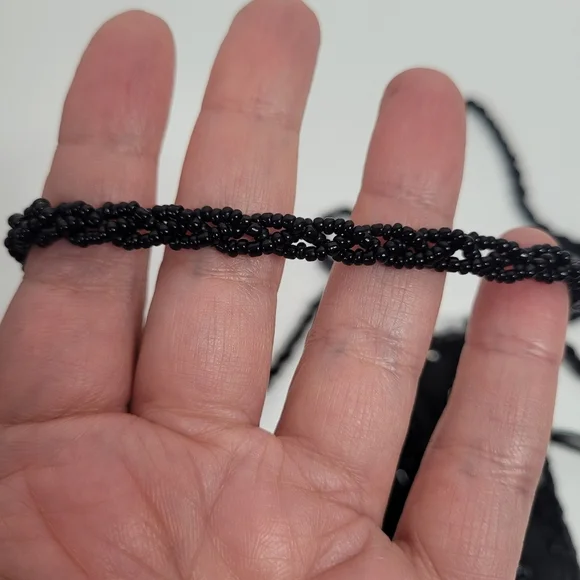 Small black beaded purse - Picture 5 of 8